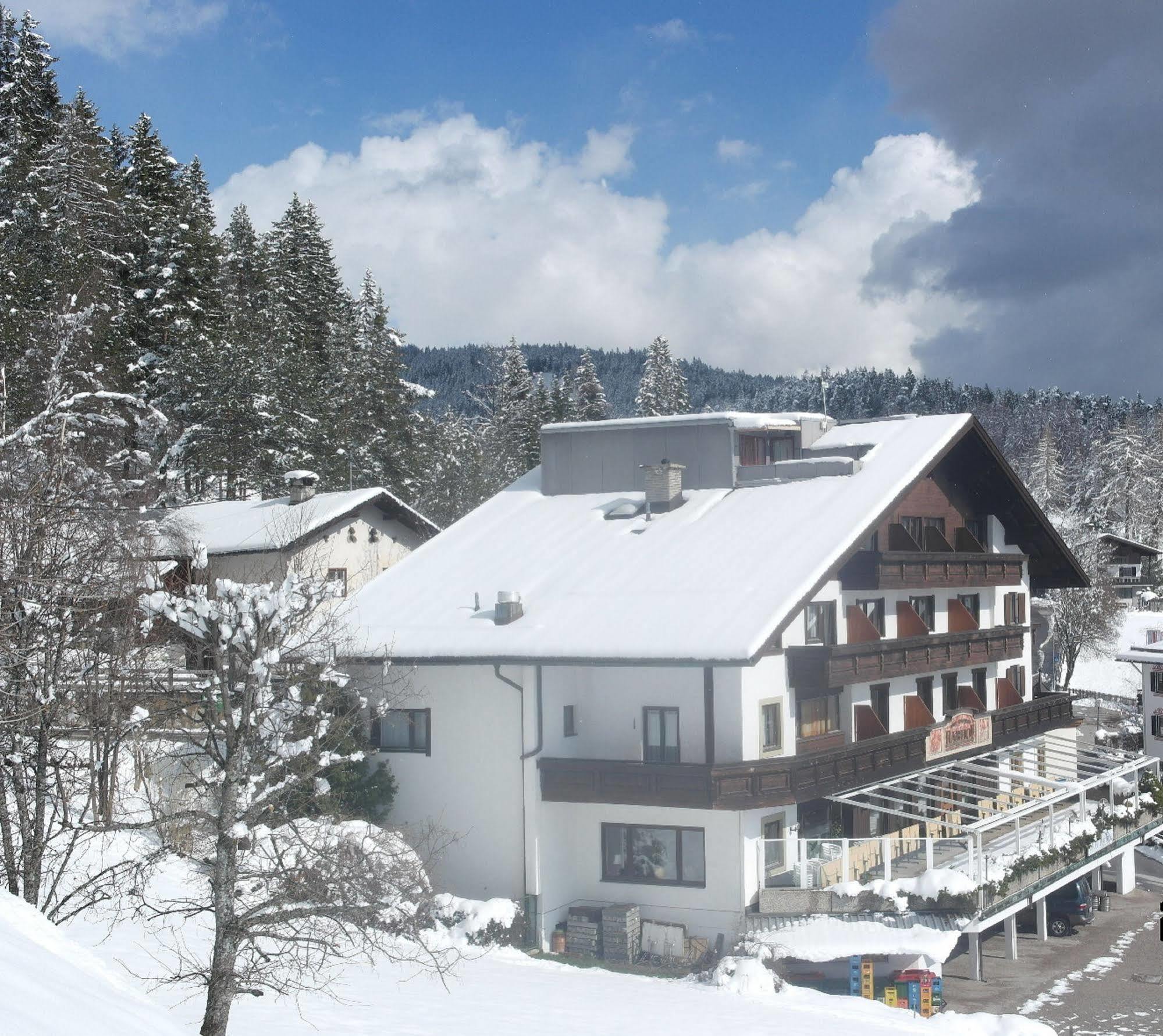 Hotel Habhof - Garni Mösern Esterno foto